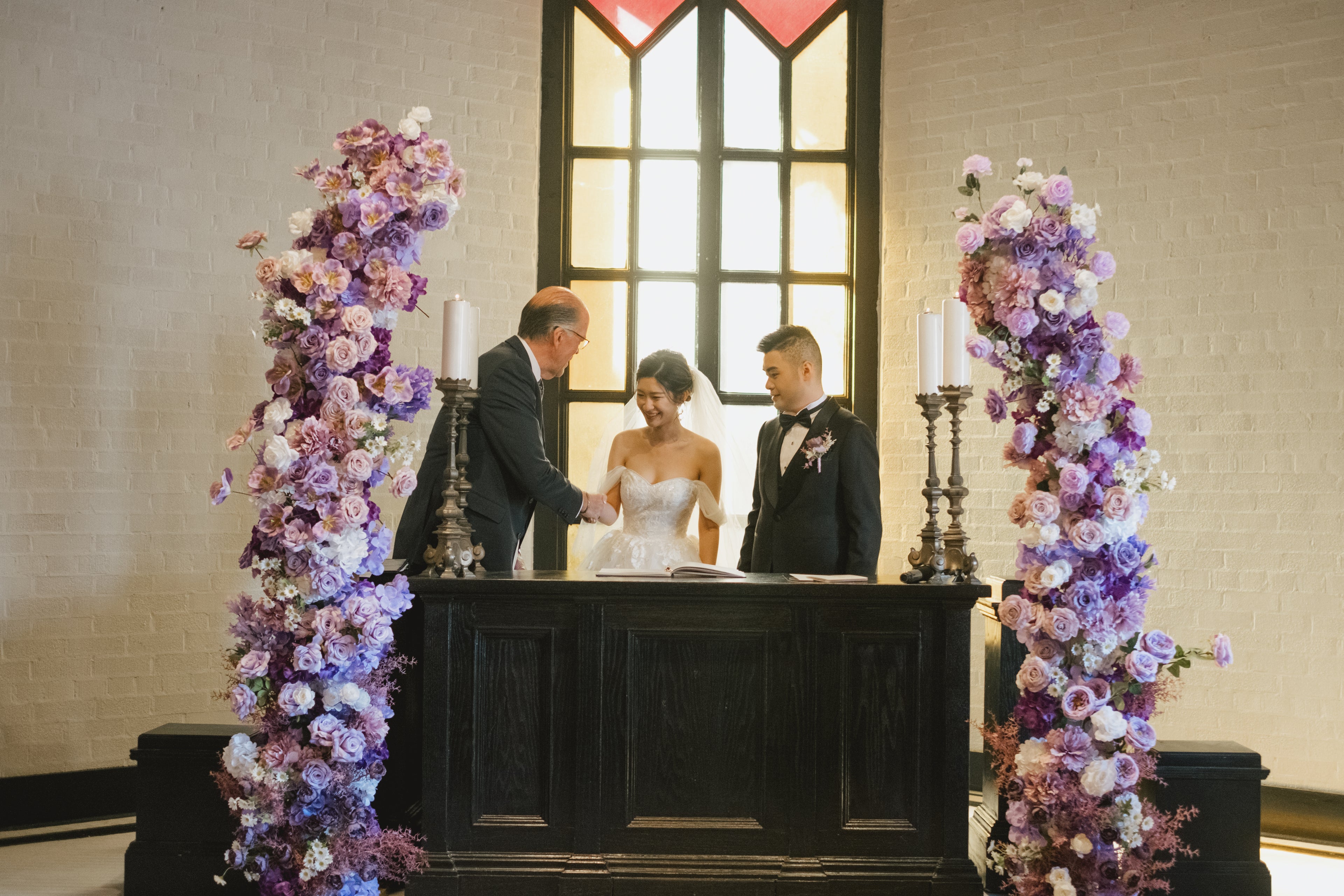 Pillars backdrop - Standard Wedding Set