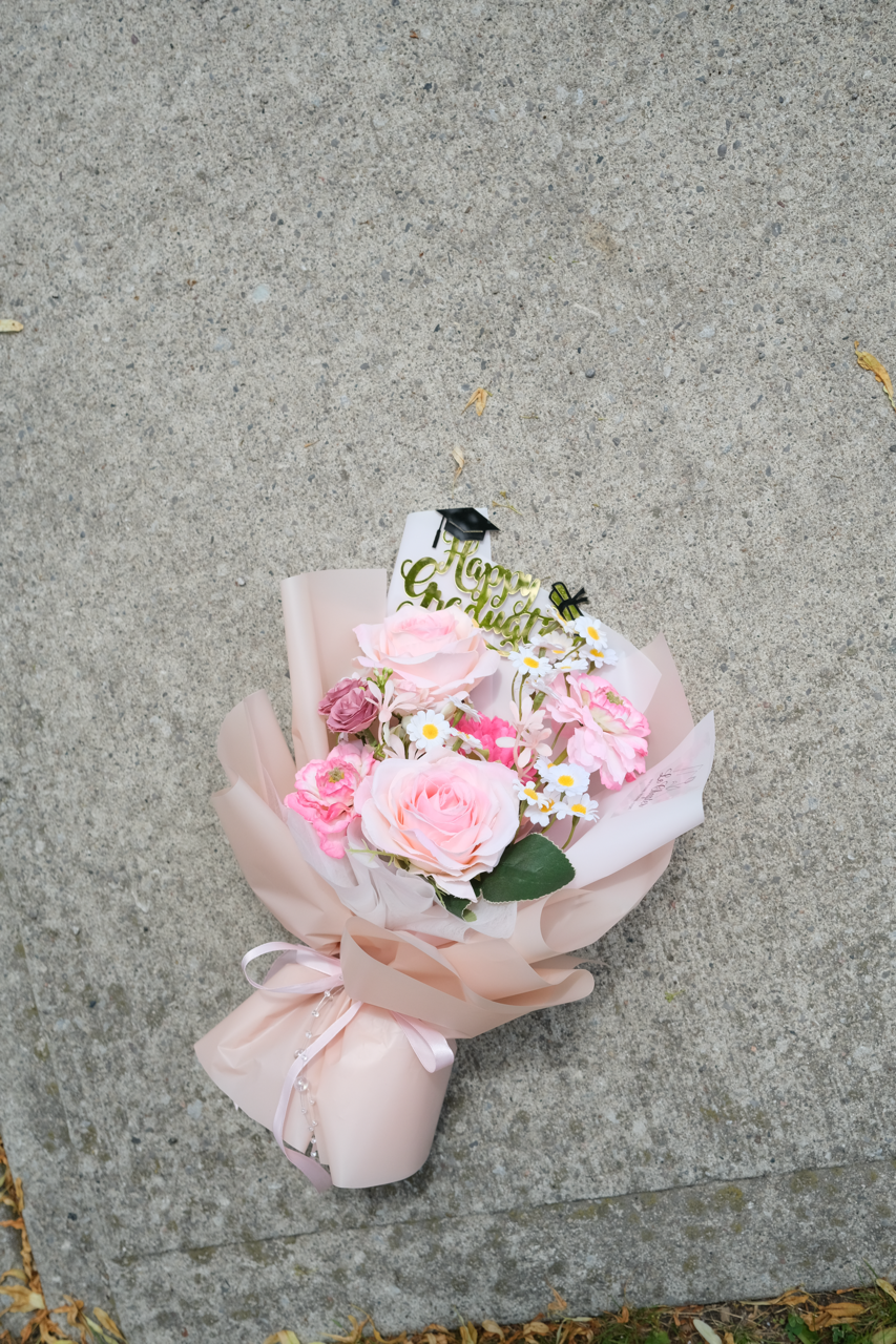 Graduate Topper Bouquet