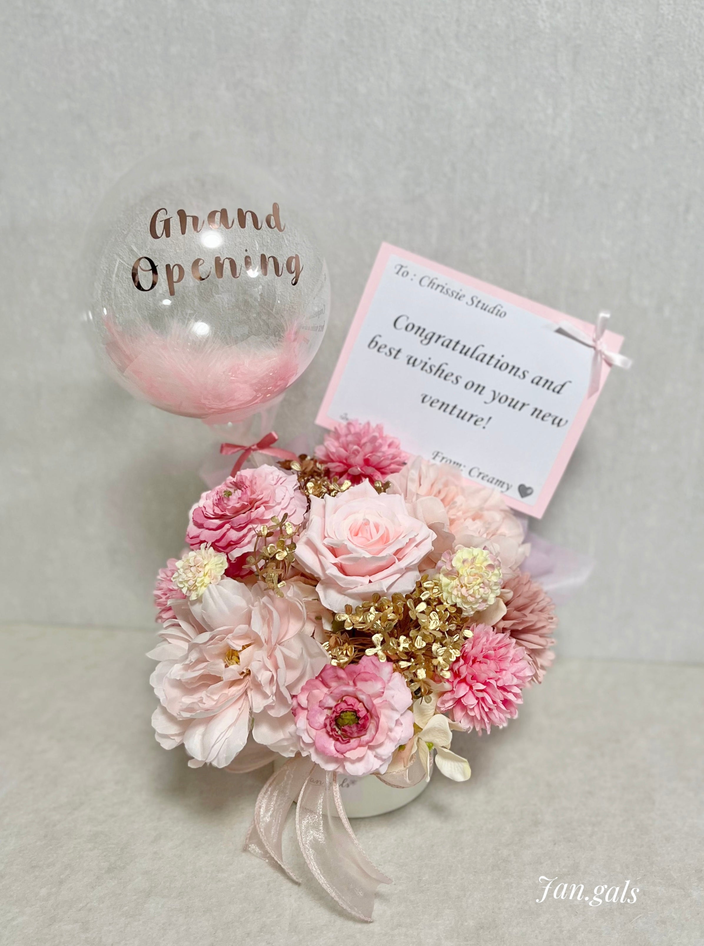 Round-shaped Table Florals