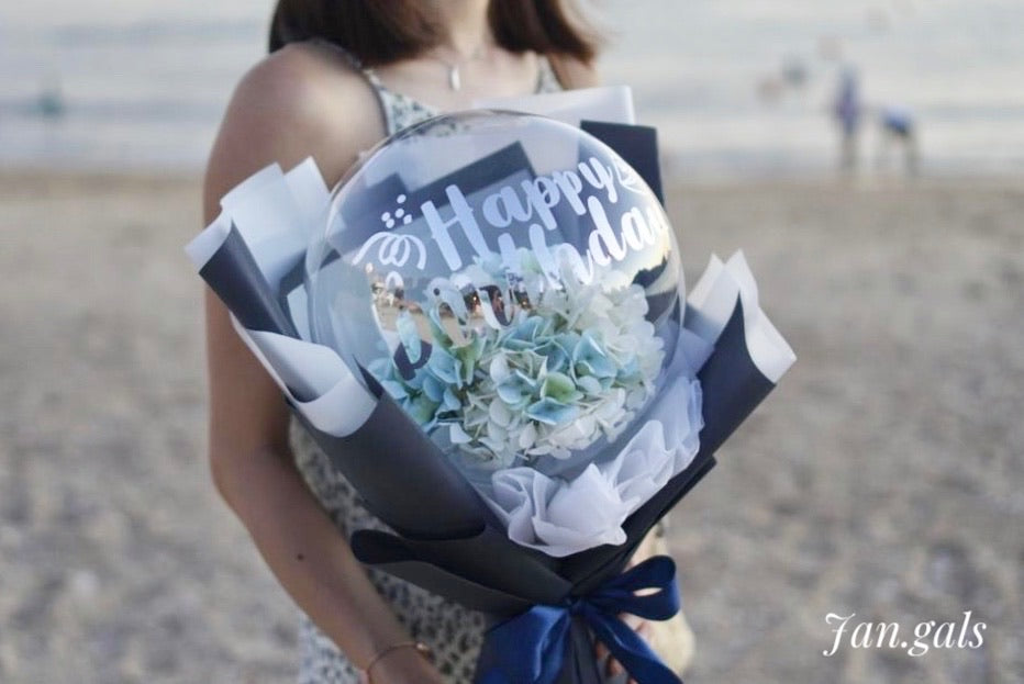 Blue & Hydrangea Bubble
